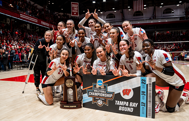 uw_volleybol_femenino