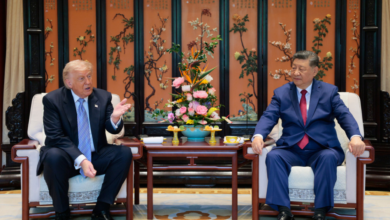 El presidente de China, Xi Jinping (izquierda), y el estadounidense, Donald Trump, se reúnen durante la visita de Trump a Zhongnanhai, en Beijing, China, el 15 de mayo de 2026. (Evan Vucci/Pool Foto vía AP)